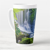 Phantastischer Regenwald und Tiere Milchtasse (Linke Ecke)