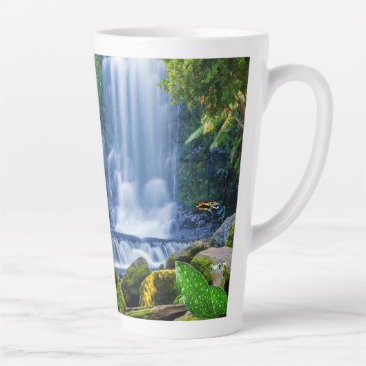 Phantastischer Regenwald und Tiere Milchtasse (Rechts)