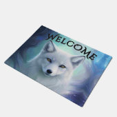 Phantastischer Weißschneefox auf Icy Land Willkomm Fußmatte (Schrägansicht)