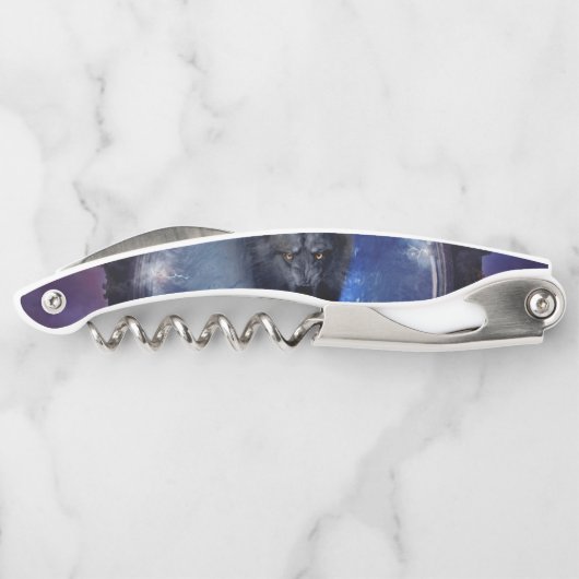 Phantastischer Wolf kommt durch ein Tor Kellnermesser (Rückseite)