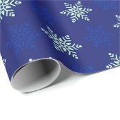 Phantastisches blaues Weihnachtsschneeflockenpapie Geschenkpapier (Rolleneckpunkt)