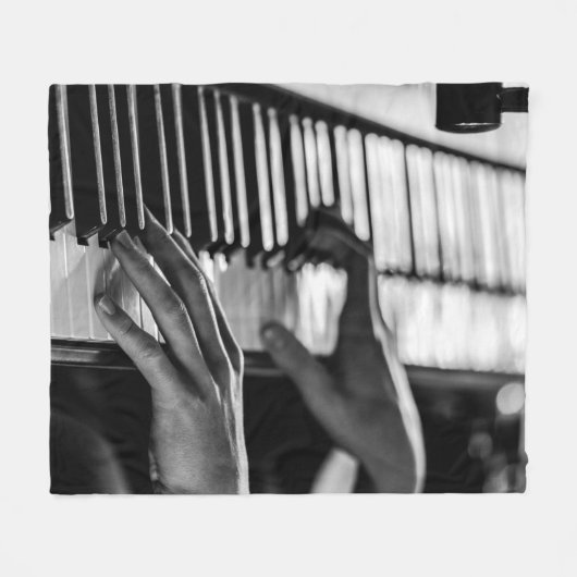 Phantastisches Klavier Fleecedecke (Vorderseite (Horizontal))