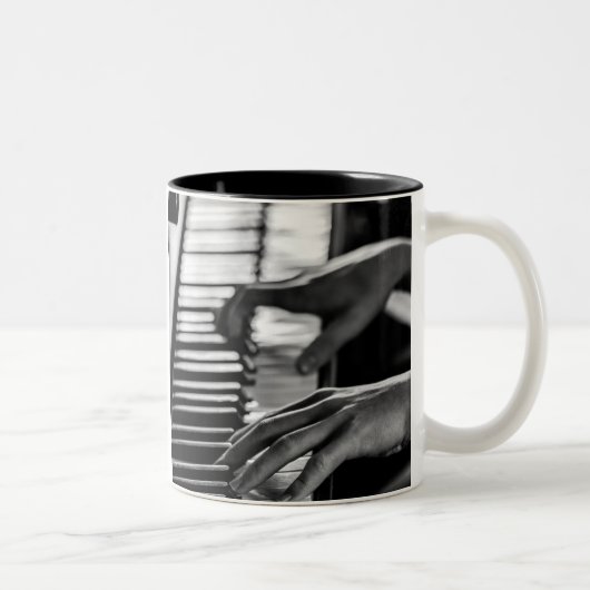Phantastisches Klavier Zweifarbige Tasse (Rechts)