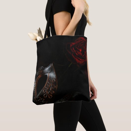 Phantom stirbt an Rose Tasche (Von Nahem)