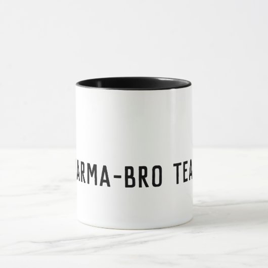 PHARMA-BRO ZERREISST TASSE (Zentrum)