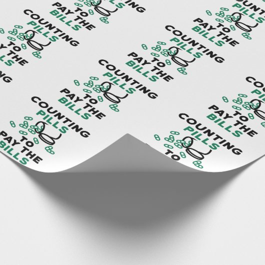 Pharmacy Tech zählt Pillen zur Bezahlung der Rechn Geschenkpapier (Ecke)