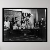 Pharmazeutischer Labrador an der Howard University Poster (Vorne)