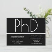 PhD Black Graduation Party Einladung (Stehend Vorderseite)