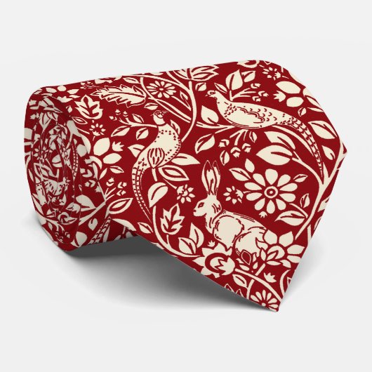 Pheasant und Hare Pattern, Deep Red und Creme Krawatte (Gerollt)