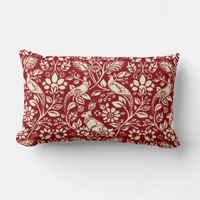 Pheasant und Hare Pattern, Deep Red und Creme Lendenkissen (Vorderseite)