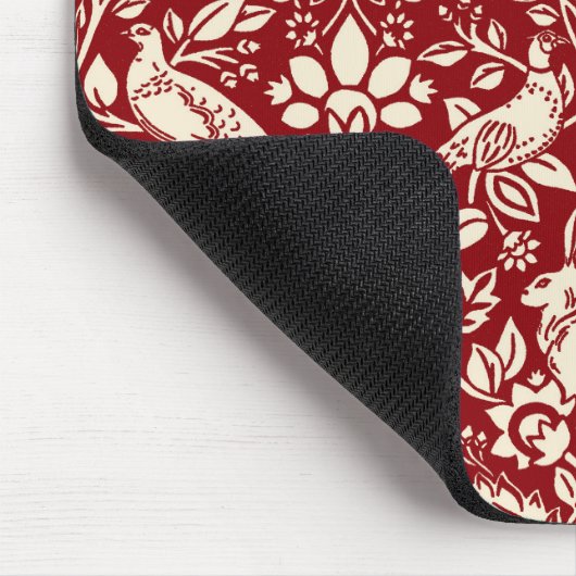 Pheasant und Hare Pattern, Deep Red und Creme Mousepad (Ecke)