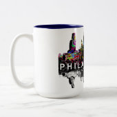 Philadelphia, Pennsylvania in Graffiti Zweifarbige Tasse (Links)