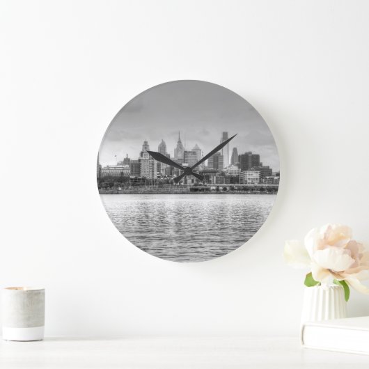 Philadelphia-Skyline in Schwarzweiß Große Wanduhr (Zuhause)