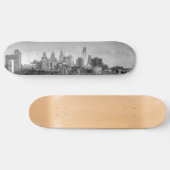Philadelphia-Skyline in Schwarzweiss Skateboard (Horizontal)