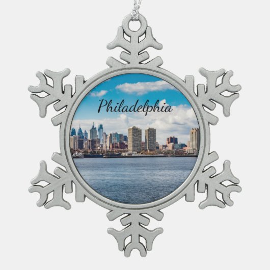 Philadelphia Skyline Schneeflocken Zinn-Ornament (Vorderseite)