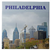 Philadelphia-Skyline vom Fluss-Weg Fliese (Vorderseite)
