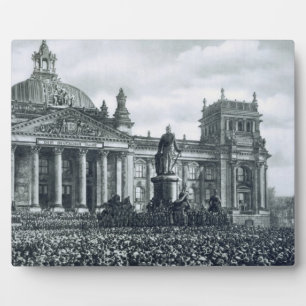 Philipp Scheidemann (1865-1939) gives an address f Fotoplatte