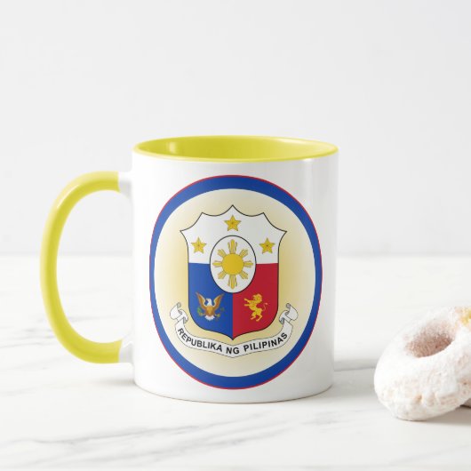 Philippinen-Erbe-Emblem Tasse (Mit Donut)