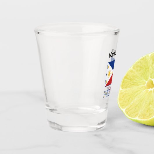 Philippinen und philippinische Flagge und Ihr Name Schnapsglas (Links)
