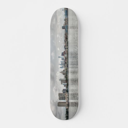 Philly Skyline Skateboard (Vorne)