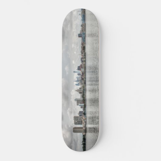 Philly Skyline Skateboard (Vorderseite)