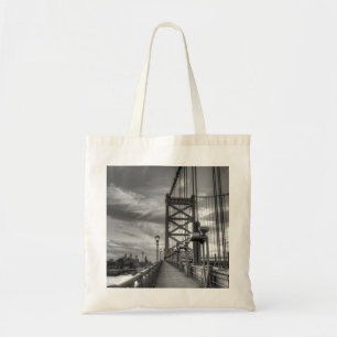 Philly von der Brücke Tragetasche
