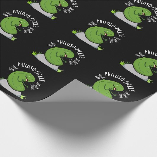 Philoso pickle Funny Pickle Pun Dark BG Geschenkpapier (Ecke)