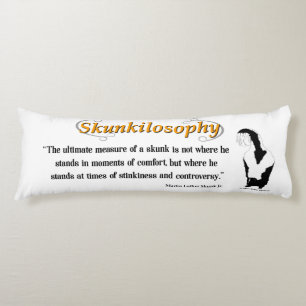 Philosophie: Ultimative Messung eines Skunk Body C Seitenschläferkissen