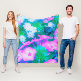 Phlox-Blume in Rosa, Grün, Blau und Weiß. Fleecedecke
