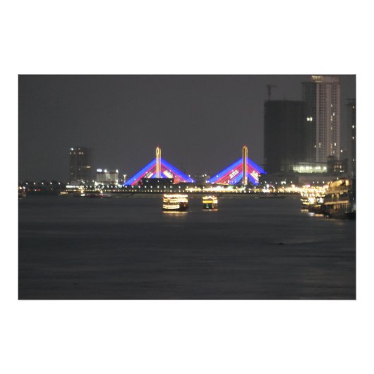 Phnom Penh bei Nacht Fotodruck (Vorne)