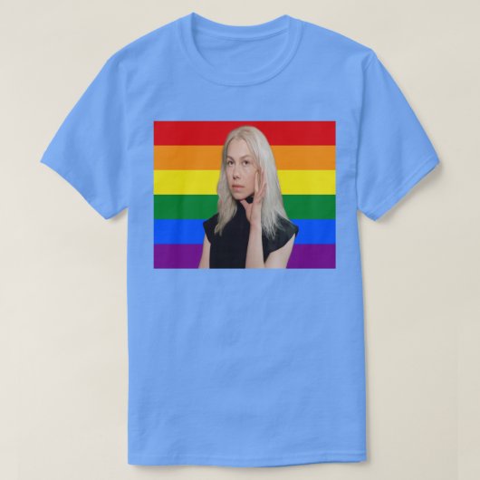 Phoebe Bridgers Gay Pride Flag T-Shirt (Design vorne)