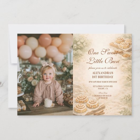 Photo Cinnamon Bakery Little Bun 1st Birthday Einladung (Vorderseite)