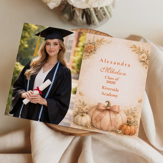 Photo Coquette Bow Pumpkin Fall Graduation Ankündigung
