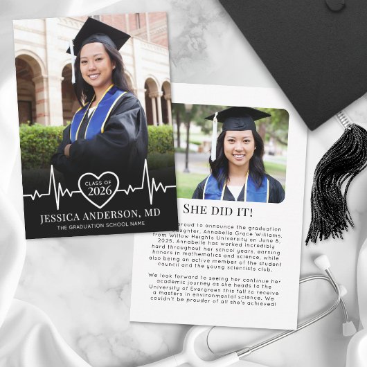 Photo Medical School Graduation Ankündigung