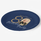 Photo Navy Blue Gold Elegant Custom 80th Birthday  Pappteller (Schrägansicht)