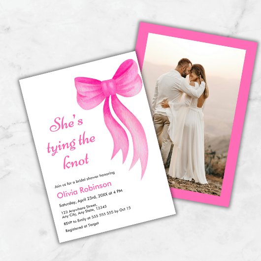 Photo Pink Bow She's Tying the Knot Bridal Shower Einladung