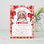 Photo Red Plaid Bow Coquette Lovebug Birthday Einladung (Stehend Vorderseite)