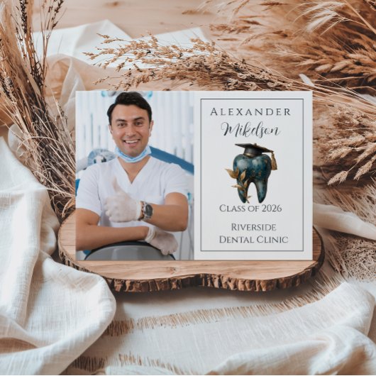 Photo Refined Blue Tooth Laurel Graduation Ankündigung