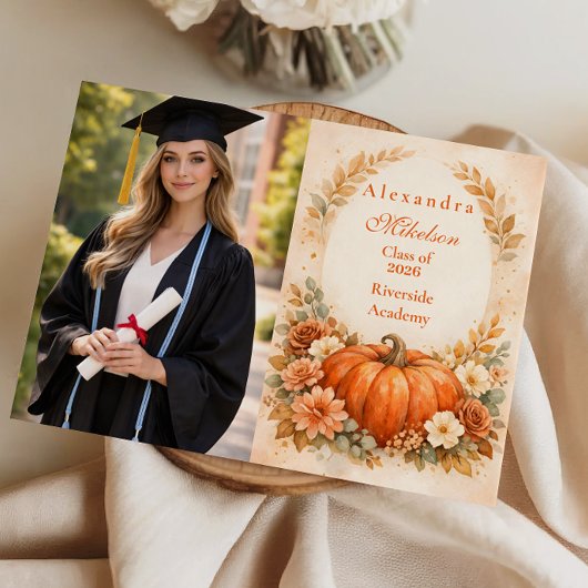 Photo Rustic Pumpkin Floral Fall Graduation Ankündigung