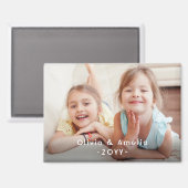 Photo & White Text Overlay Simple Modern Keepsake Magnet (Vorderseite/Rückseite)