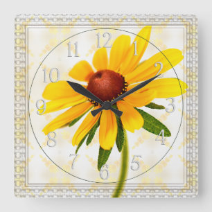 Photograph of A Black-Eyed Susan Blossom Quadratische Wanduhr