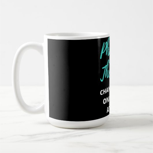 Physikalischer Therapeut, der das Leben einer Sitz Kaffeetasse (Links)