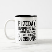 Pi Day Funny Zweifarbige Tasse (Links)