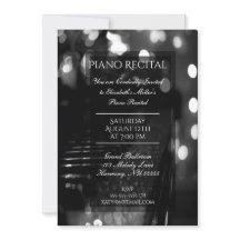 Piano-Erwägung mit Bokeh Lights