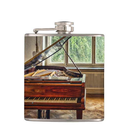 Piano in der Villa Flachmann (Vorderseite)