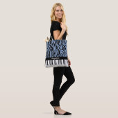 Piano Keys Sky Blau und schwarz Zebra Print Tasche (Am Model)