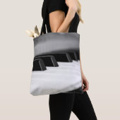 Piano-Tasten schwarz und weiß auf Tastatur Tasche (Von Nahem)