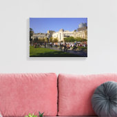 Piccadilly Gardens Leinwanddruck (Insitu (Wohnzimmer))