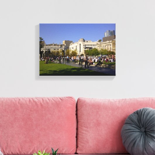 Piccadilly Gardens Leinwanddruck (Insitu (Wohnzimmer))