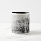 Piccadilly Zirkus Zweifarbige Tasse (Mittel)